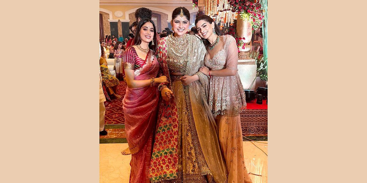 Janhvi-Khushi Enjoy Anshula's Wedding Celebrations