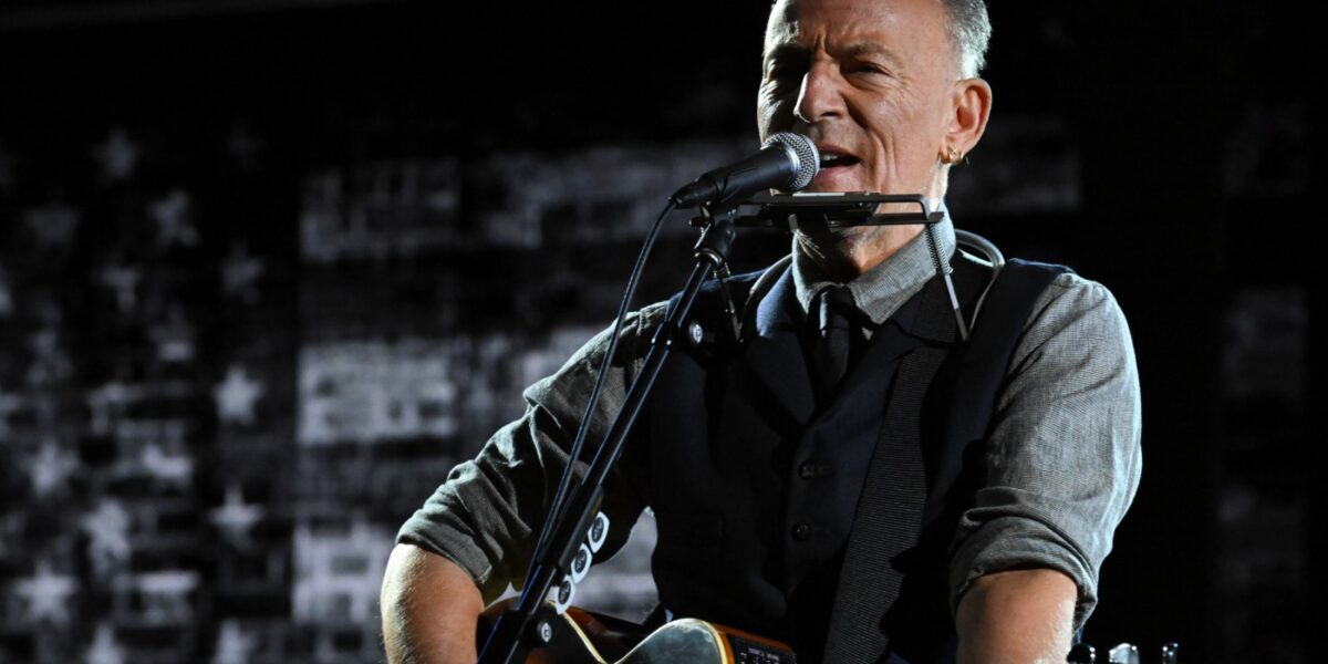Bruce Springsteen, U2, Stevie Wonder, More Stars to Perform at Obama Presidential Center’s Opening