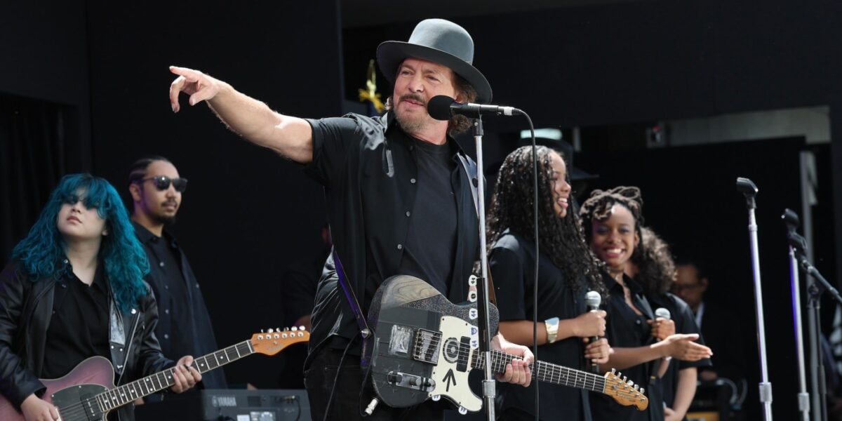 See the Roots, Eddie Vedder, U2 Perform at Obama Presidential Center Opening Ceremony
