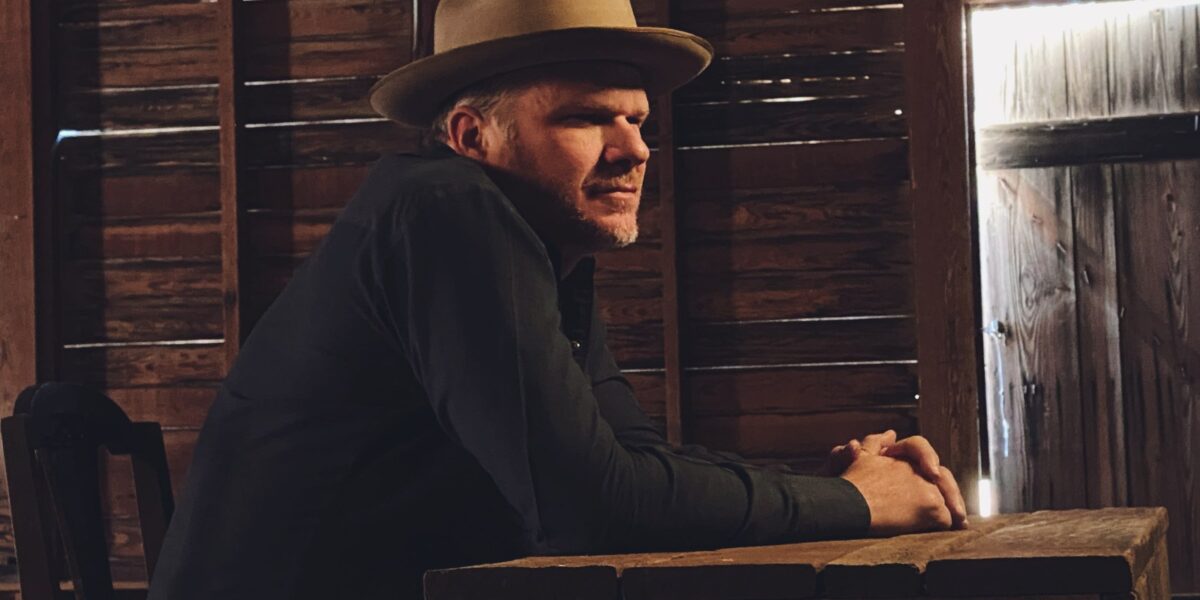 Country Singer Jason Eady Is Resurrecting the ‘Tulsa Sound’ of J.J. Cale, Leon Russell