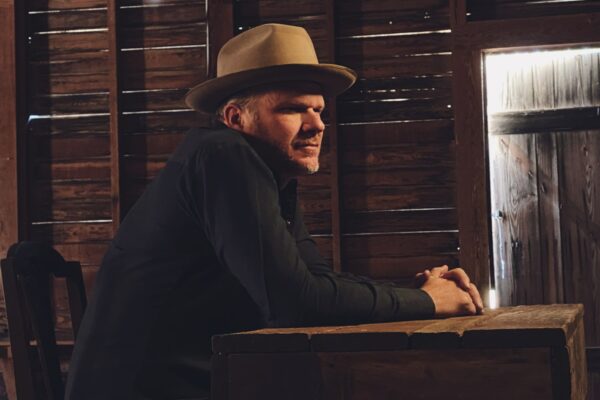 Country Singer Jason Eady Is Resurrecting the ‘Tulsa Sound’ of J.J. Cale, Leon Russell