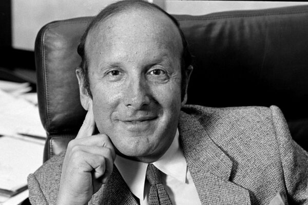 Clive Davis, Music Executive Who Signed Whitney Houston and Bruce Springsteen, Dead at 94