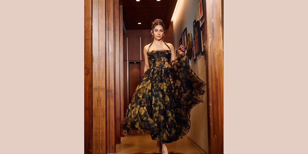 Guess How Much Rakul's Outfit Costs!