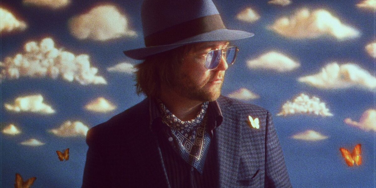 Aaron Lee Tasjan Listens to the Spirit of Todd Snider on ‘Get Over It, Underdog’