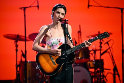 Watch Gracie Abrams Showcase Evocative Song ‘Minibar’ on ‘Fallon’