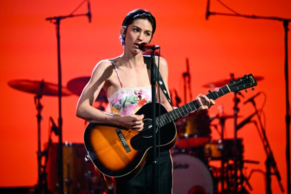 Watch Gracie Abrams Showcase Evocative Song ‘Minibar’ on ‘Fallon’