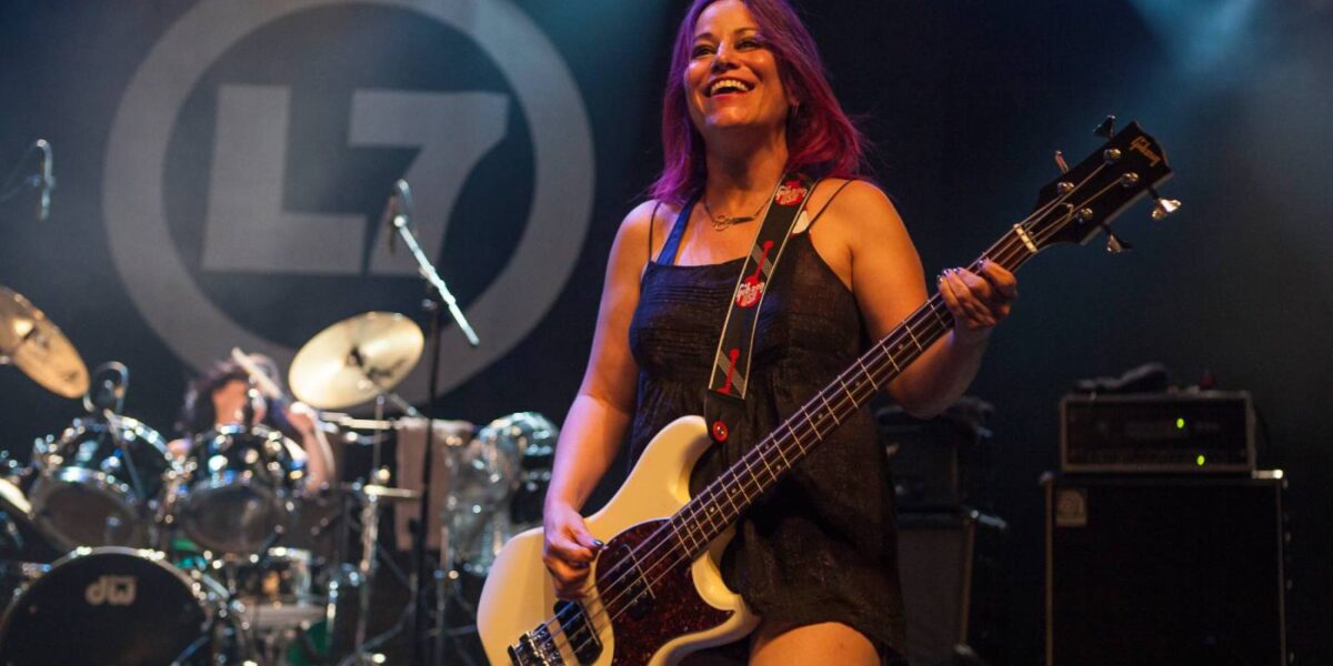 Jennifer Finch, L7 Bassist, Dead at 59