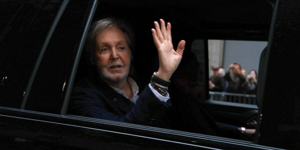 Paul McCartney Facetiming Ringo Starr During Beatles’ Magical Mystery Tour Is the Cameo of the Year