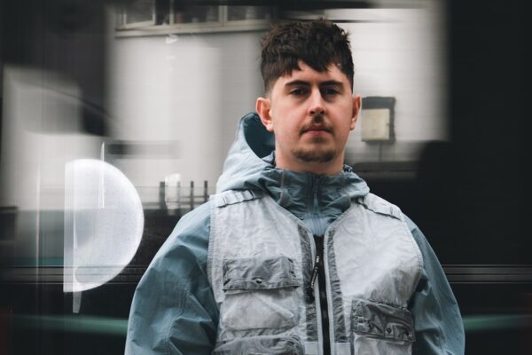Meet Songer, The British Star Who Rhymes Over Britney Spears and Says He’s ‘Not A Rapper’