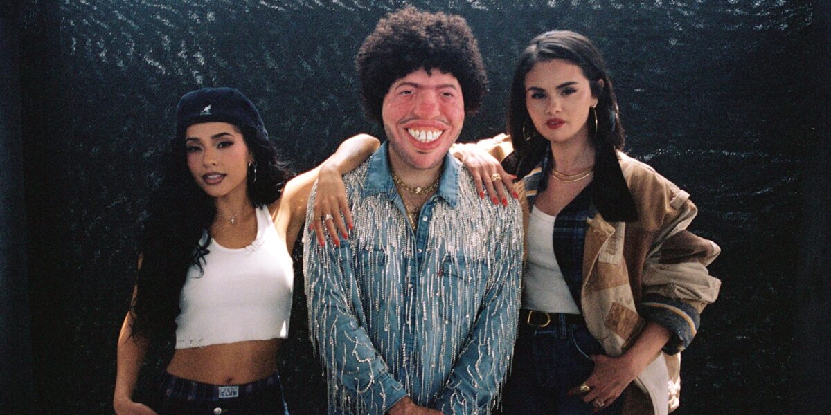 Selena Gomez, Becky G, and Benny Blanco Just Dropped the Video of the Summer