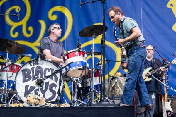 Wildfire Smoke Forces the Black Keys, Creed, and More to Postpone Concerts