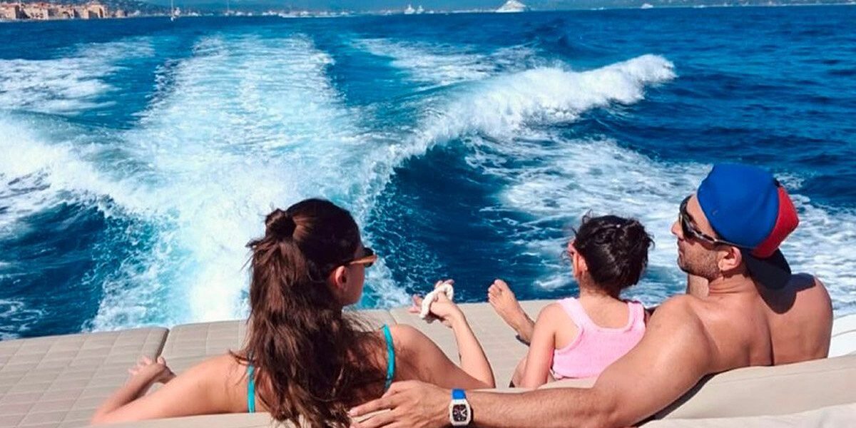 Alia Bhatt, Ranbir Kapoor's Vacation With Raha