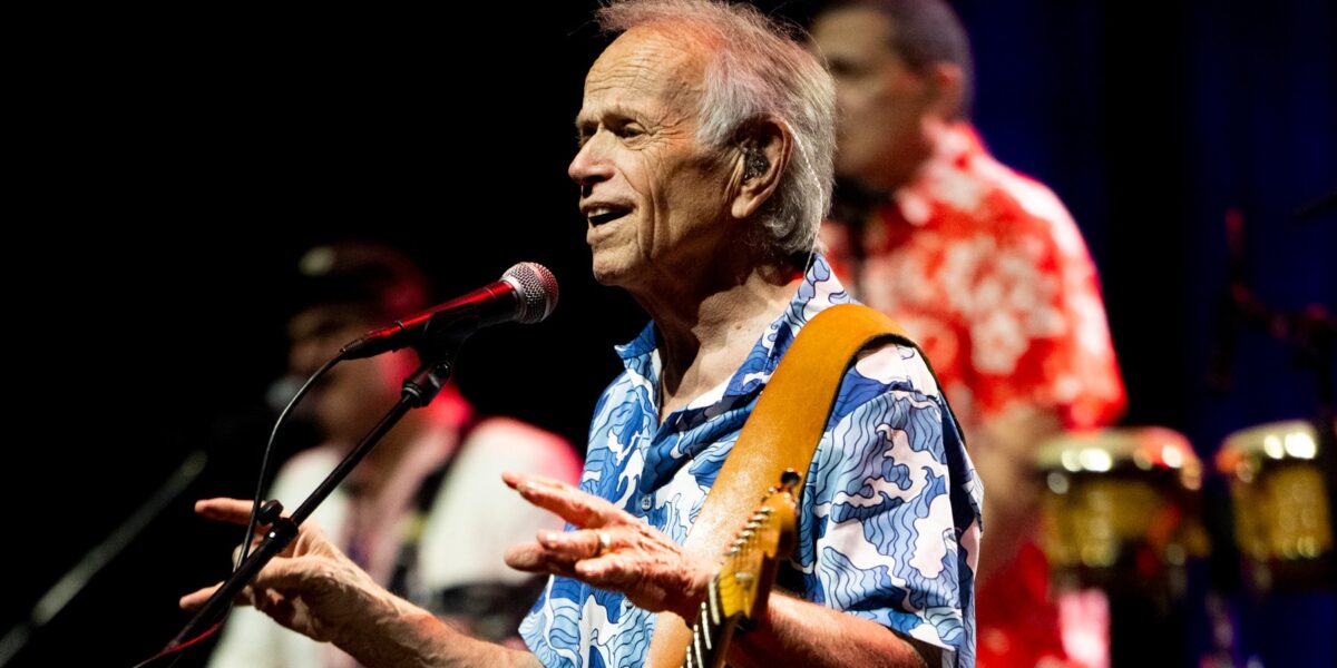 Watch Al Jardine Sing the Beach Boys Deep Cut ‘Back Home’ for First Time in 49 Years