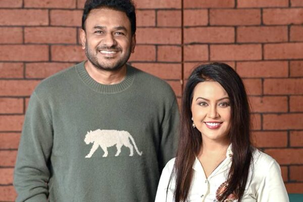 Amruta Fadnavis signs exclusive full-spectrum representation deal with Warner Music India