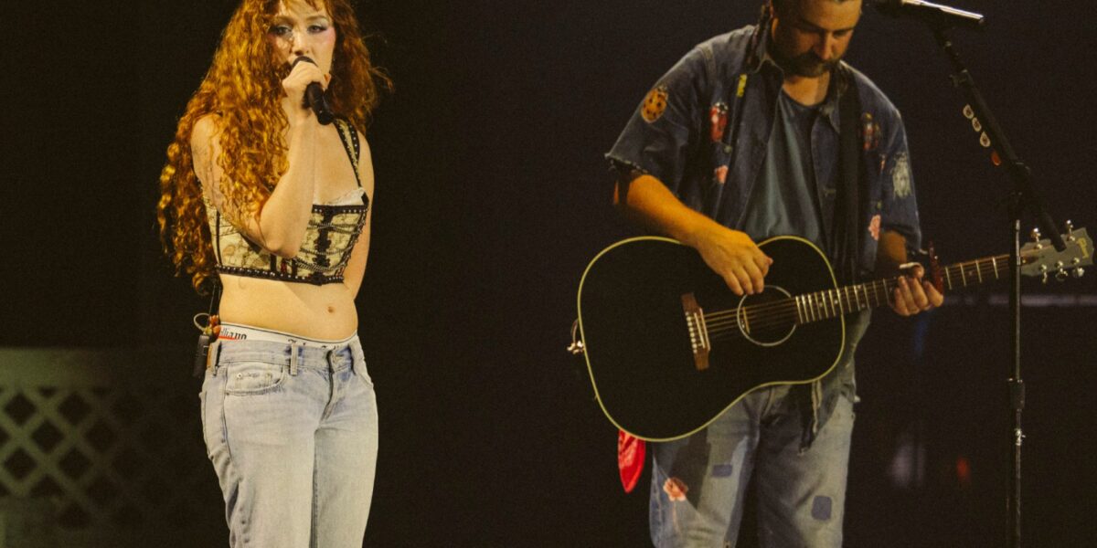 Watch Noah Kahan and Surprise Guest Chappell Roan Perform ‘California’ at Rose Bowl Stadium
