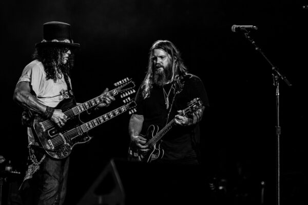 See Chris Stapleton Perform ‘Patience’ With Guns N’ Roses Members in Toronto