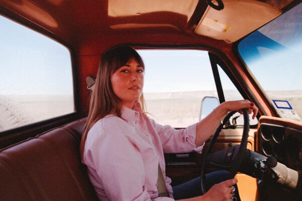 Jess Williamson Is Caught Between Texas and L.A., and She’s Learning to Love It