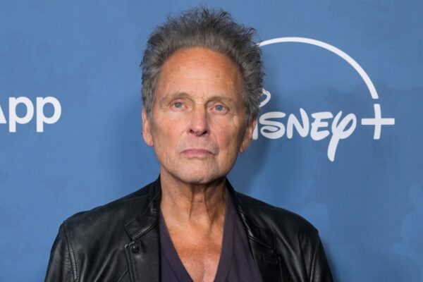 Lindsey Buckingham’s Alleged Stalker Ruled ‘Not Trial-Competent’ After Mental-Health Exam