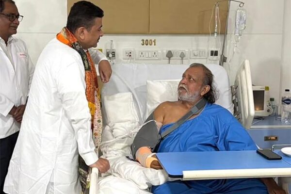 Mithun Chakraborty undergoes surgery in Kolkata; CM Suvendu Adhikari visits actor in hospital