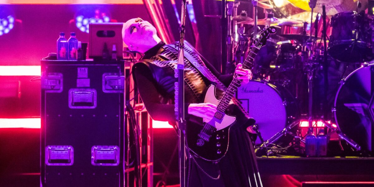 Lollapalooza 2026 Day Two: Smashing Pumpkins, Charli XCX Deliver Rock Music to Massive Crowds