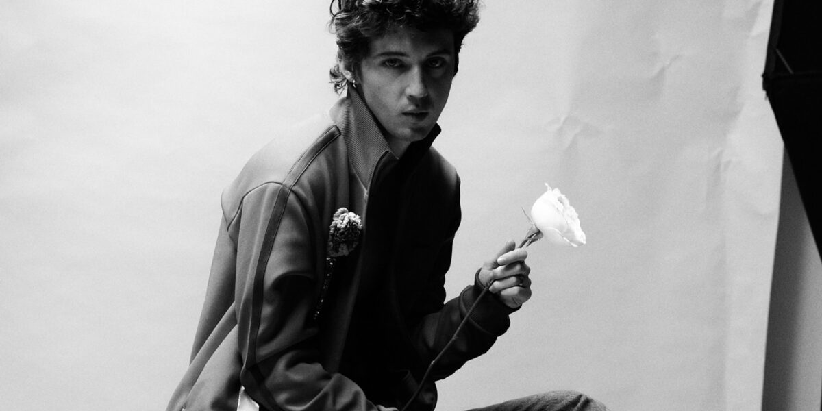 Troye Sivan Drops ‘She’s The Best,’ Featuring Secret Charli XCX Cameo