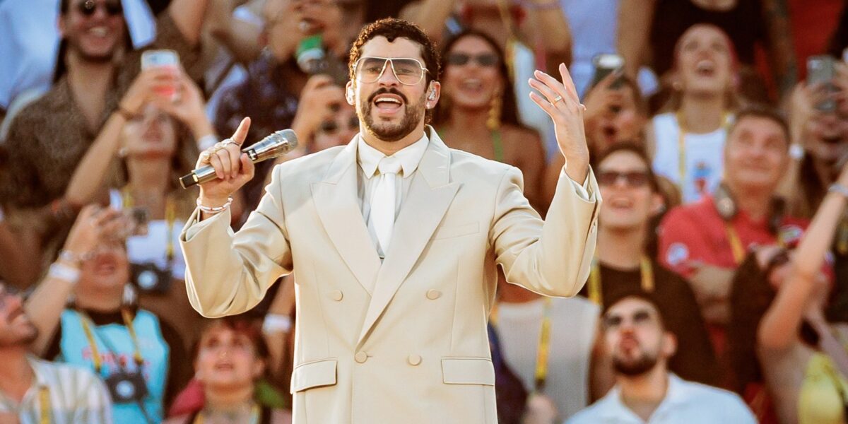 Bad Bunny Is Bringing ‘Debí Tirar Más Fotos’ World Tour Back Home to Puerto Rico