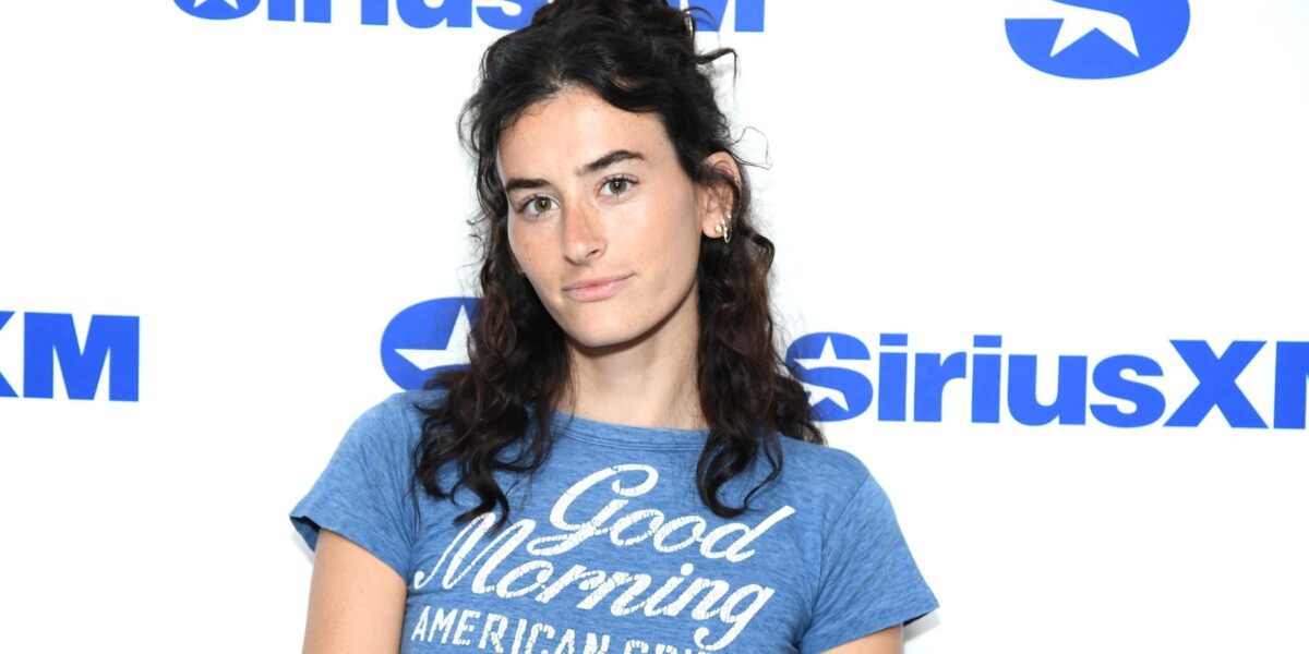 Stella Lefty Interpolates the Chicks’ ‘There‘s Your Trouble’ on New Album