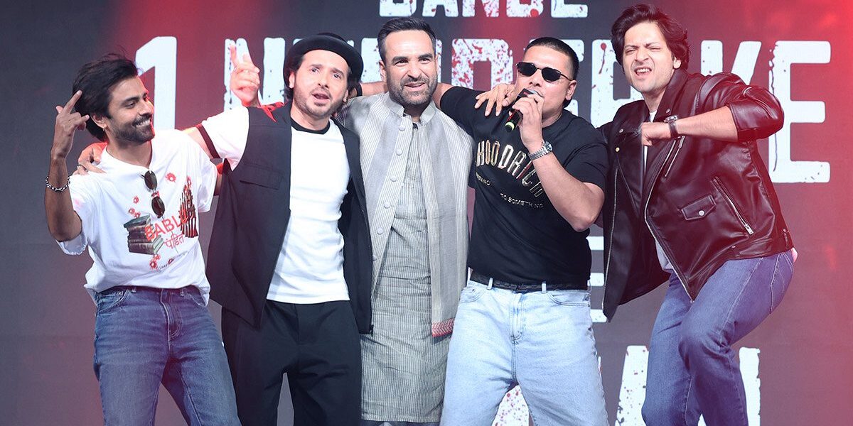 WATCH: Kaleen Bhaiyya, Munna, Guddu Dance!