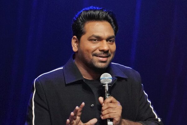 Zakir Khan's Papa Yaar Review: Emotional Roller-Coaster