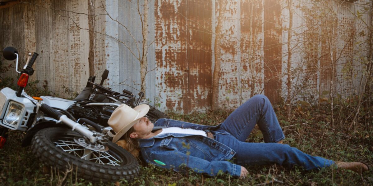 Corey Kent Sang His Ballad ‘Empty Words’ Wearing Sweatpants. The Video Gave Him a Hit