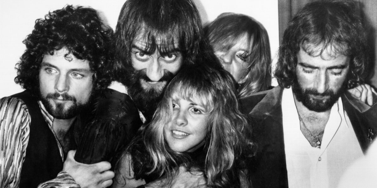 Watch 24 Different Versions of ‘Go Your Own Way’ by Fleetwood Mac and Their Offshoots