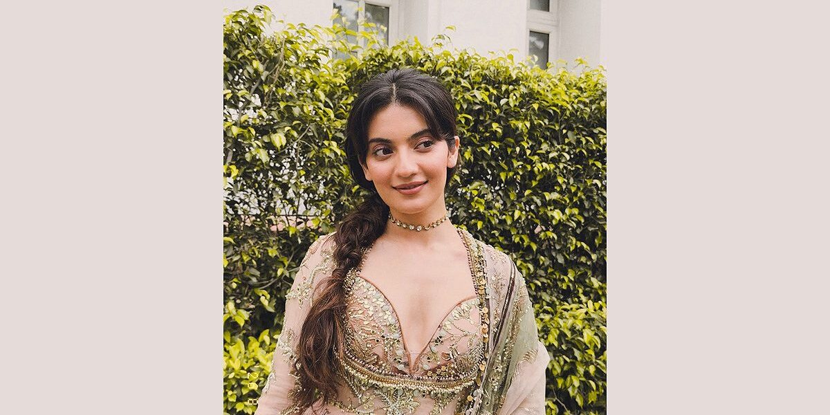 Guess How Much Janhvi's Versace Gown Costs?