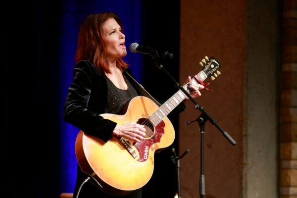 Rosanne Cash Postpones Upcoming Shows Due to ‘Unforeseen Medical Emergency’
