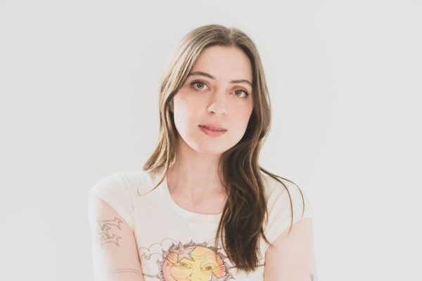Lizzy McAlpine on New Album ‘Angel’ and Making Peace With Her Early TikTok Fame