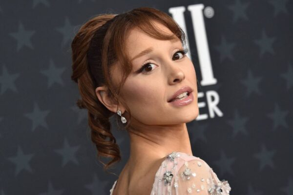 Ariana Grande Holds Back Tears During Final ‘Eternal Sunshine’ Show: ‘An Extraordinary Experience’