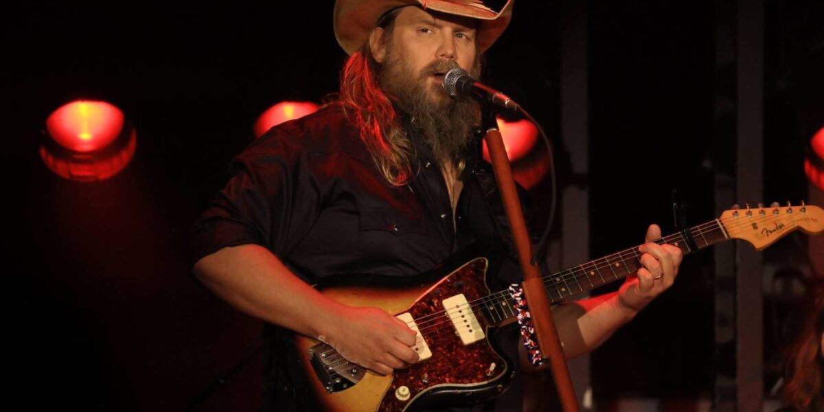 Watch Chris Stapleton Reunite Tom Petty’s Heartbreakers to Open 2026 Americana Honors
