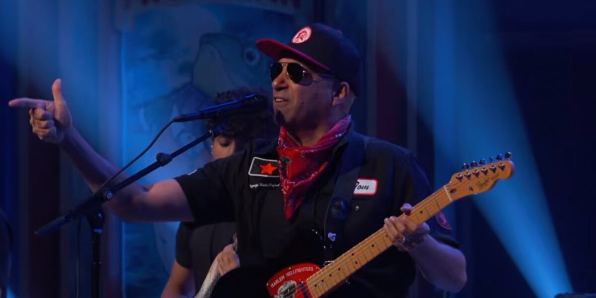 Watch Tom Morello Perform ‘Soldier in the Army of Love’ on ‘Kimmel’