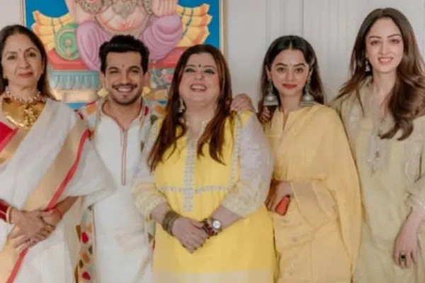 Lalbaugcha Raja to 'Chumbak' Cast Reunion: Sandeepa Dhar Celebrates Ganesh Chaturthi with Devotion and Joy