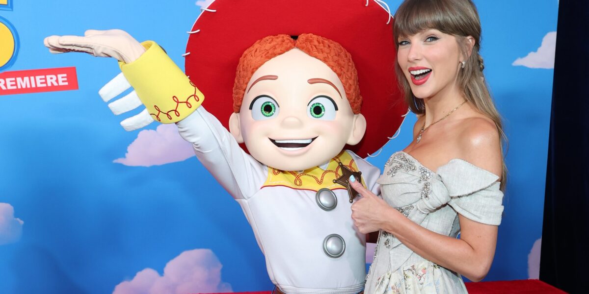Taylor Swift Earns First CMA Awards Nomination in 4 Years for ‘I Knew It, I Knew You’