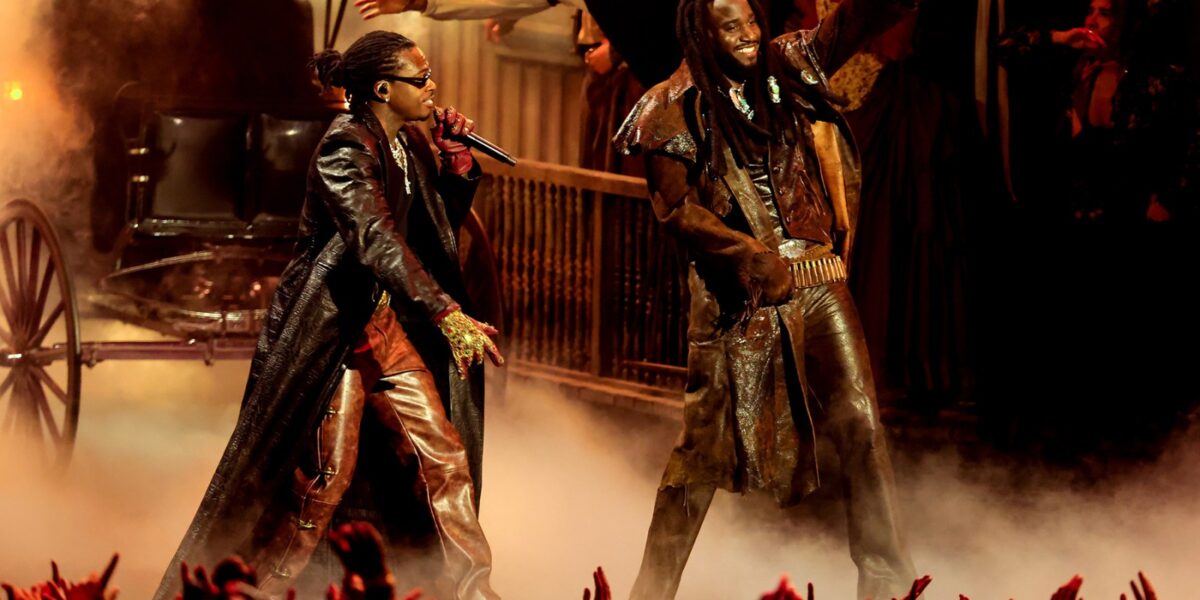 Shaboozey and Gunna Light Up the 2026 VMAs (Literally) With ‘High Noon’ Performance