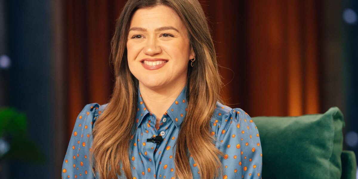 Kelly Clarkson’s AI Hot Take Sparks Tons of Online Hate